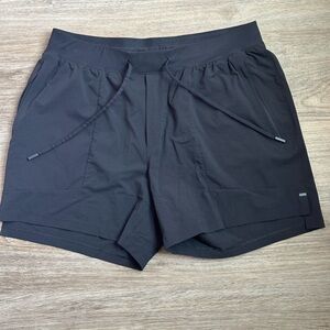 Lululemon license to train Men's Black Shorts